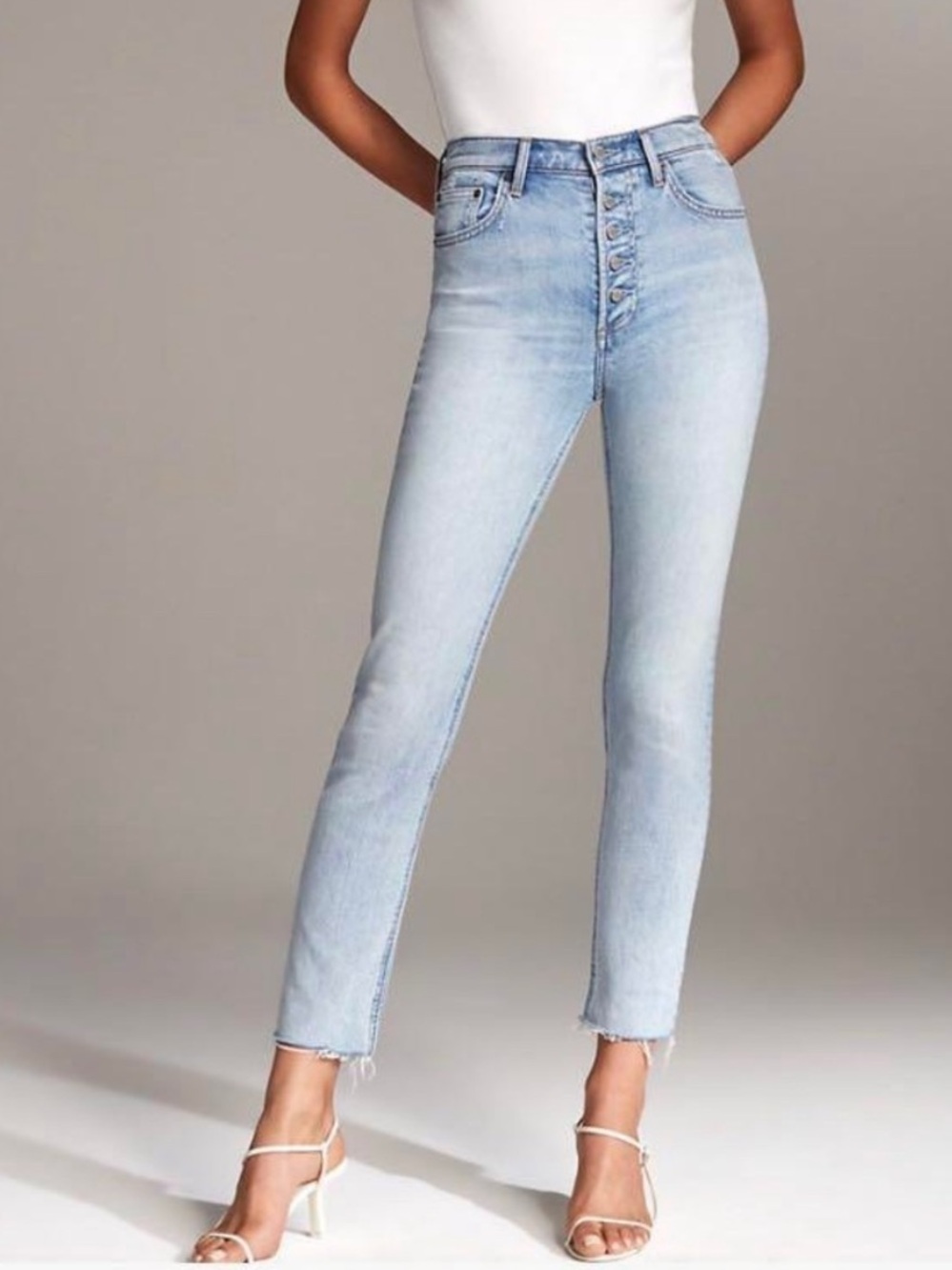 ARITZIA Denim Forum the Yoko High Rise Slim Button Fly Raw Hem